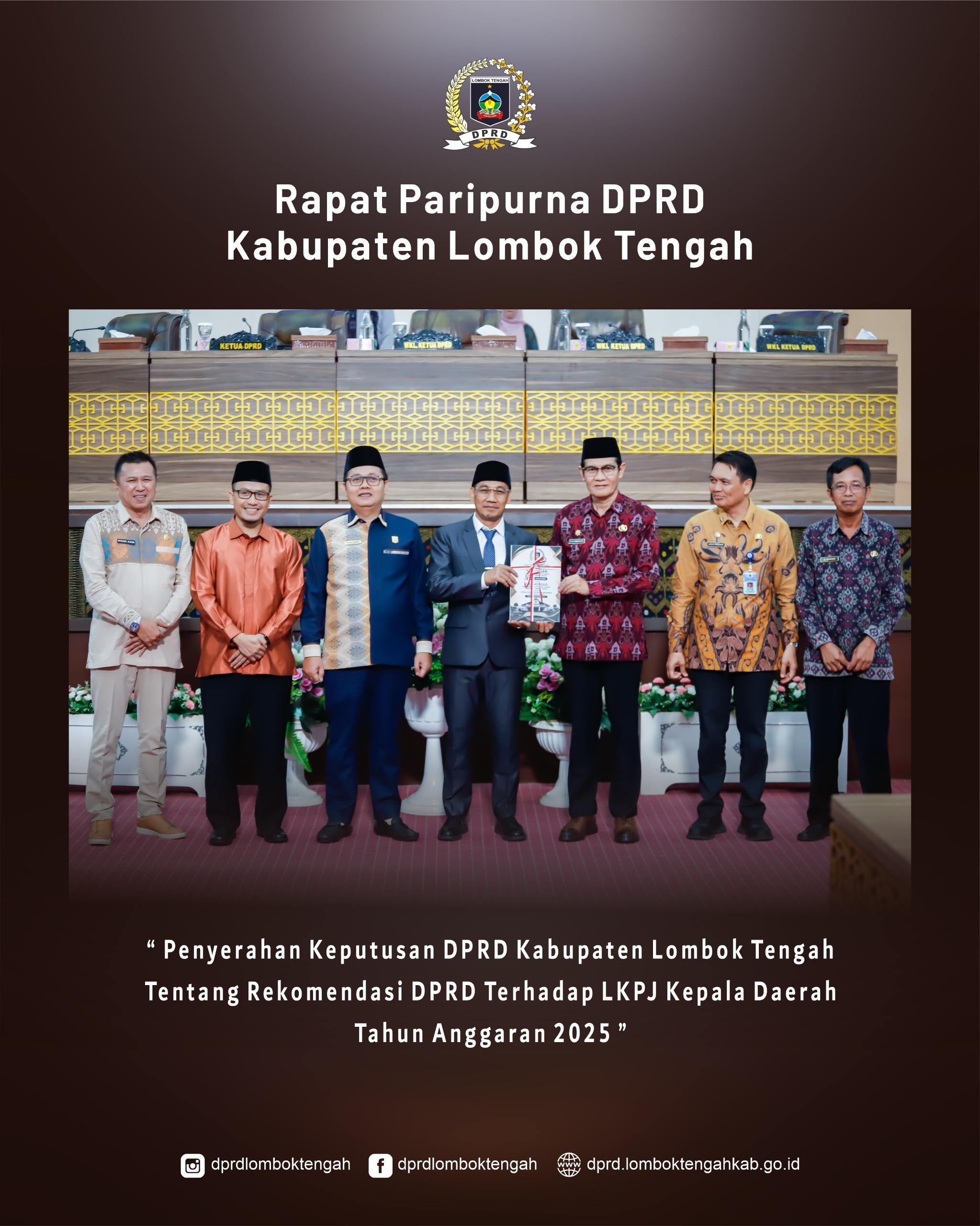 Rapat Paripurna DPRD Kabupaten Lombok Tengah Laporan Gabungan Komisi Terhadap LKPJ Kepala Daerah Tahun Anggaran 2025