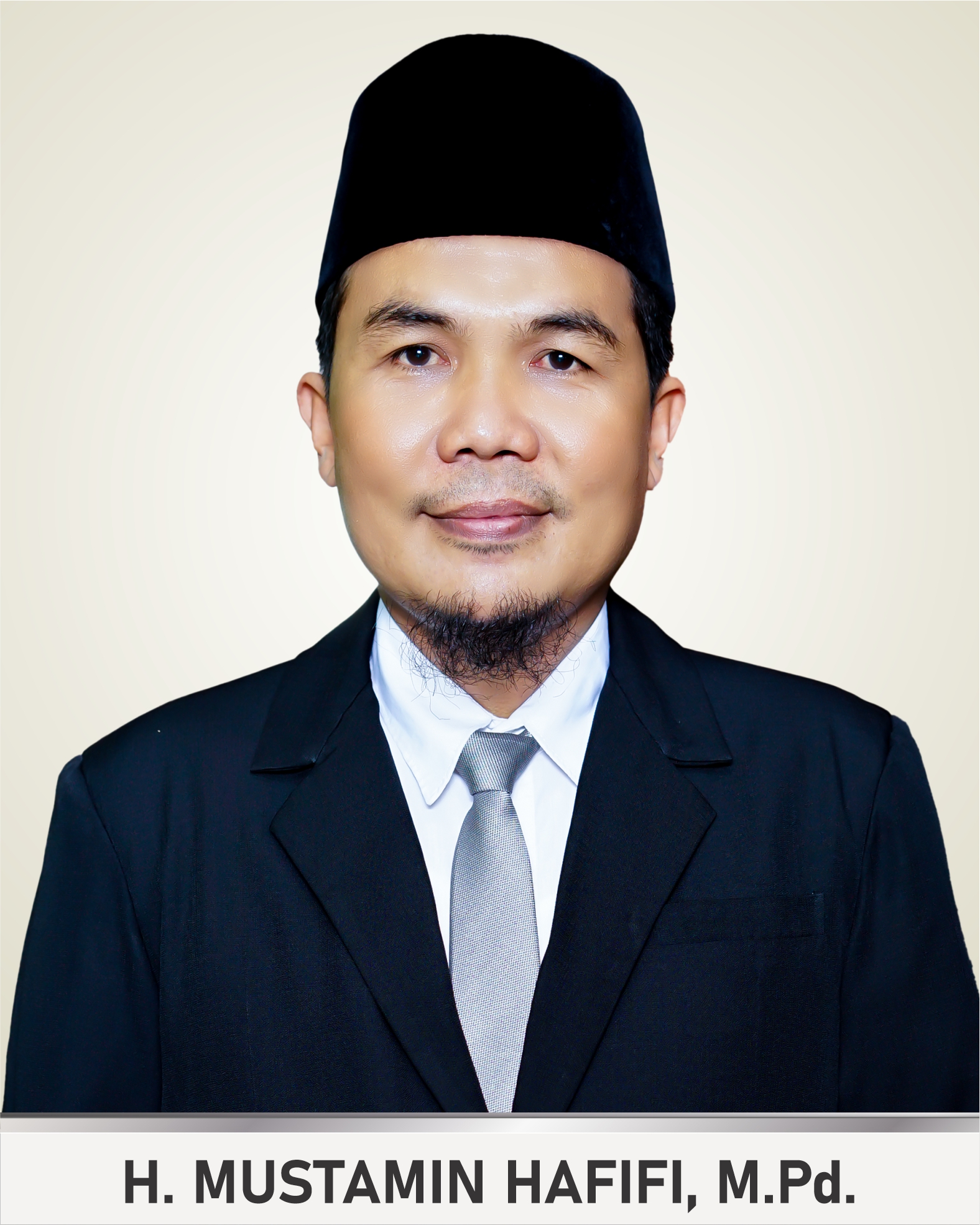 TGH. MUSTAMIN HAFIFI, M. Pd.